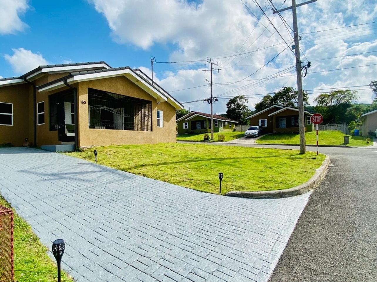 Jhadano 3Br Pool & Gym Shuttle Gated Villa Florence Hall Exterior photo