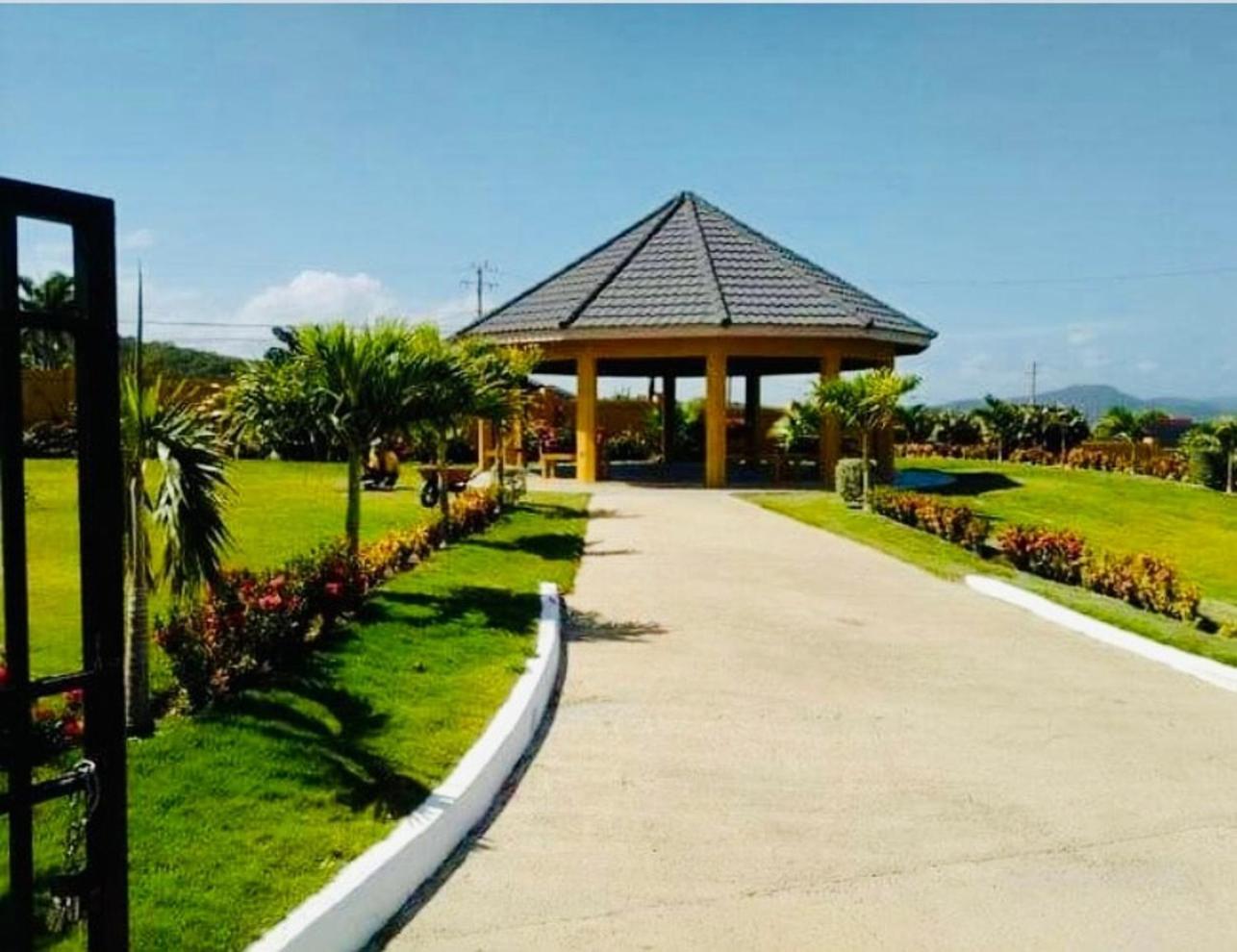 Jhadano 3Br Pool & Gym Shuttle Gated Villa Florence Hall Exterior photo